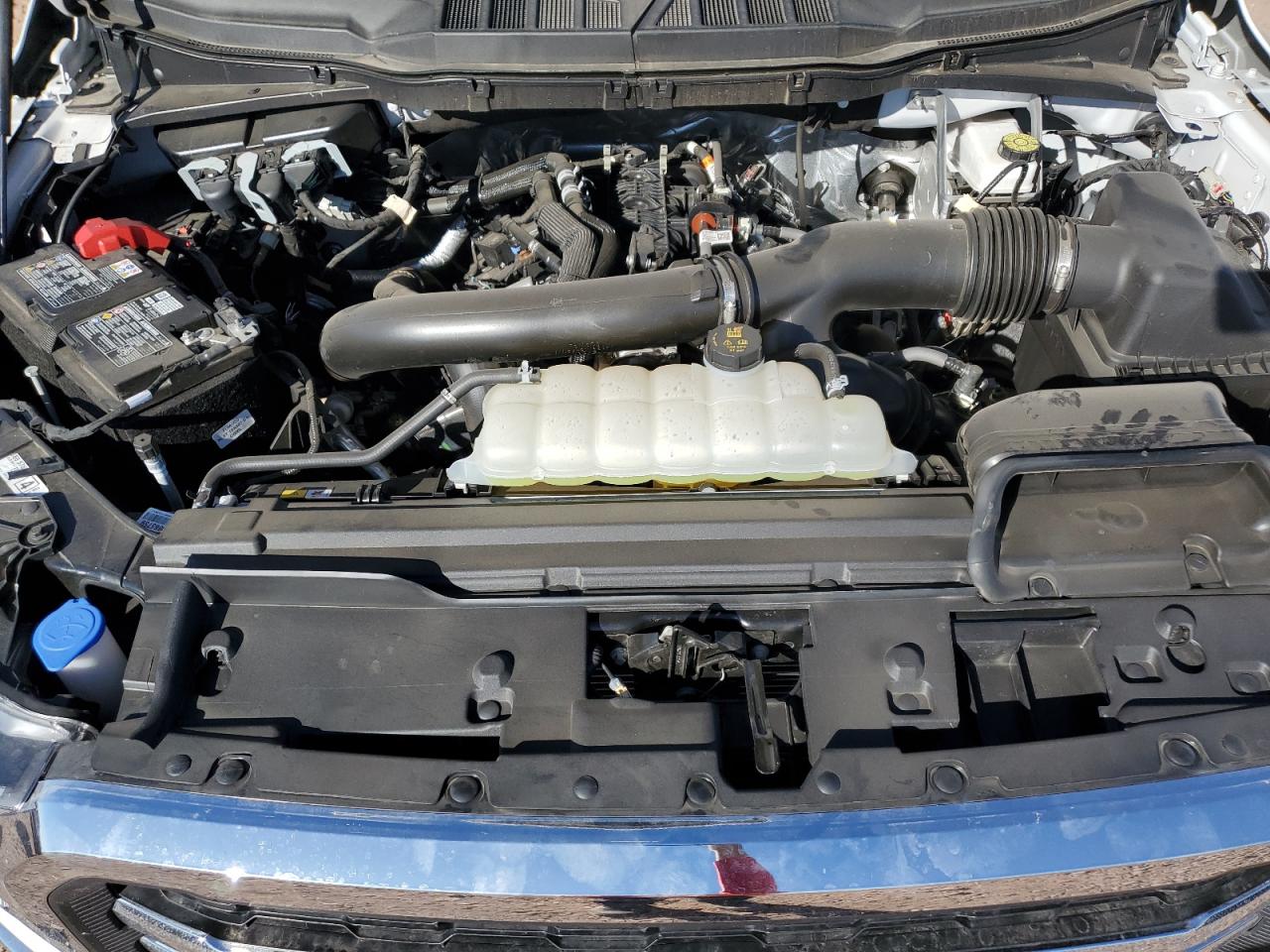 2025 FORD F150 LARIAT photo 11