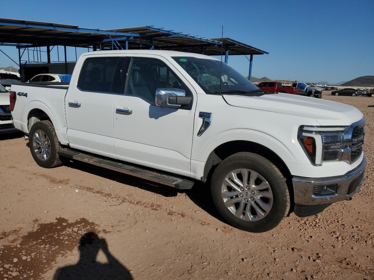 2025 FORD F150 LARIAT photo 4