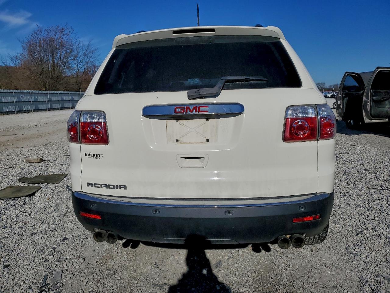 2011 GMC ACADIA SLT-2 photo 6