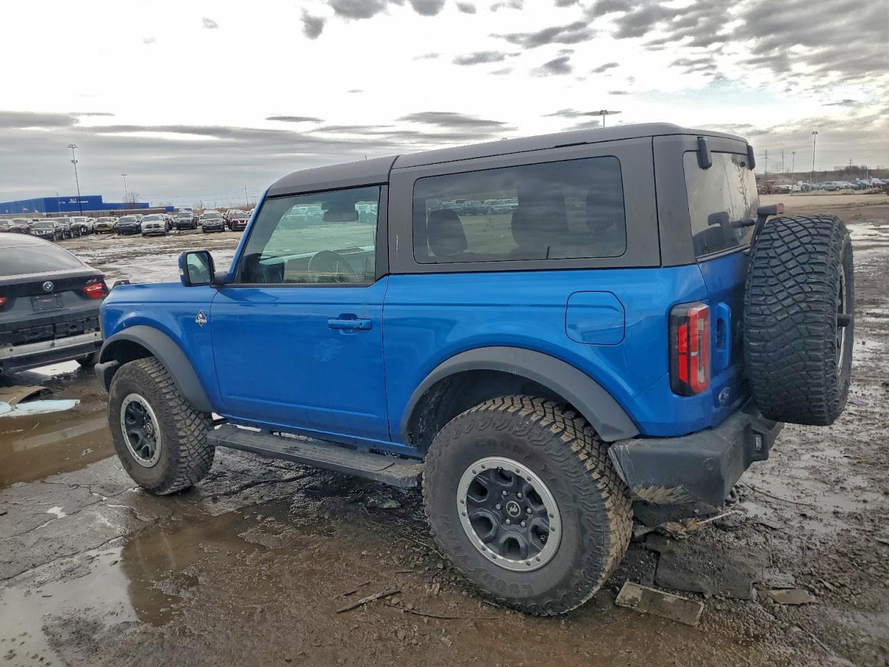 2023 FORD BRONCO BASE photo 2