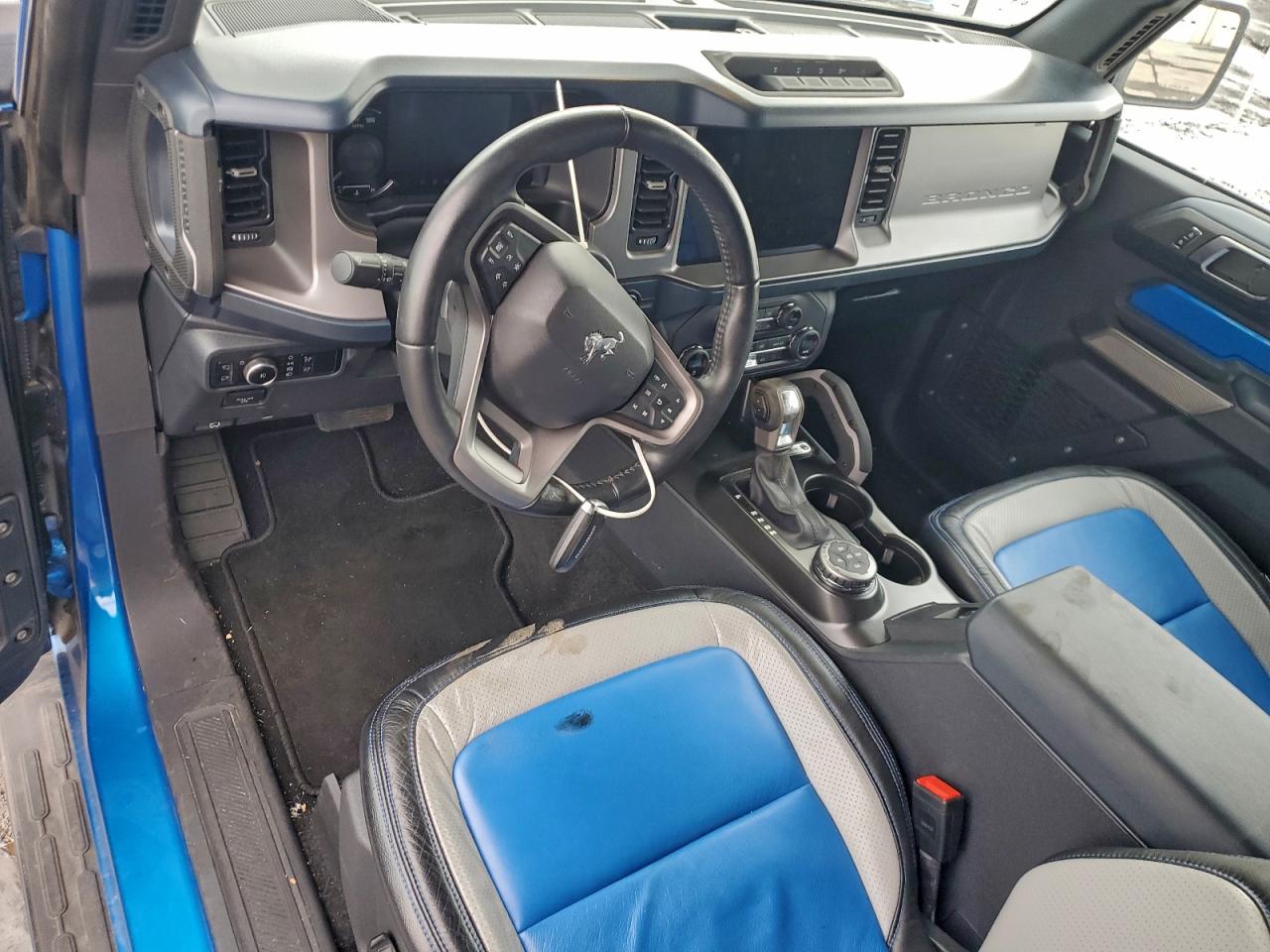 2023 FORD BRONCO BASE photo 8