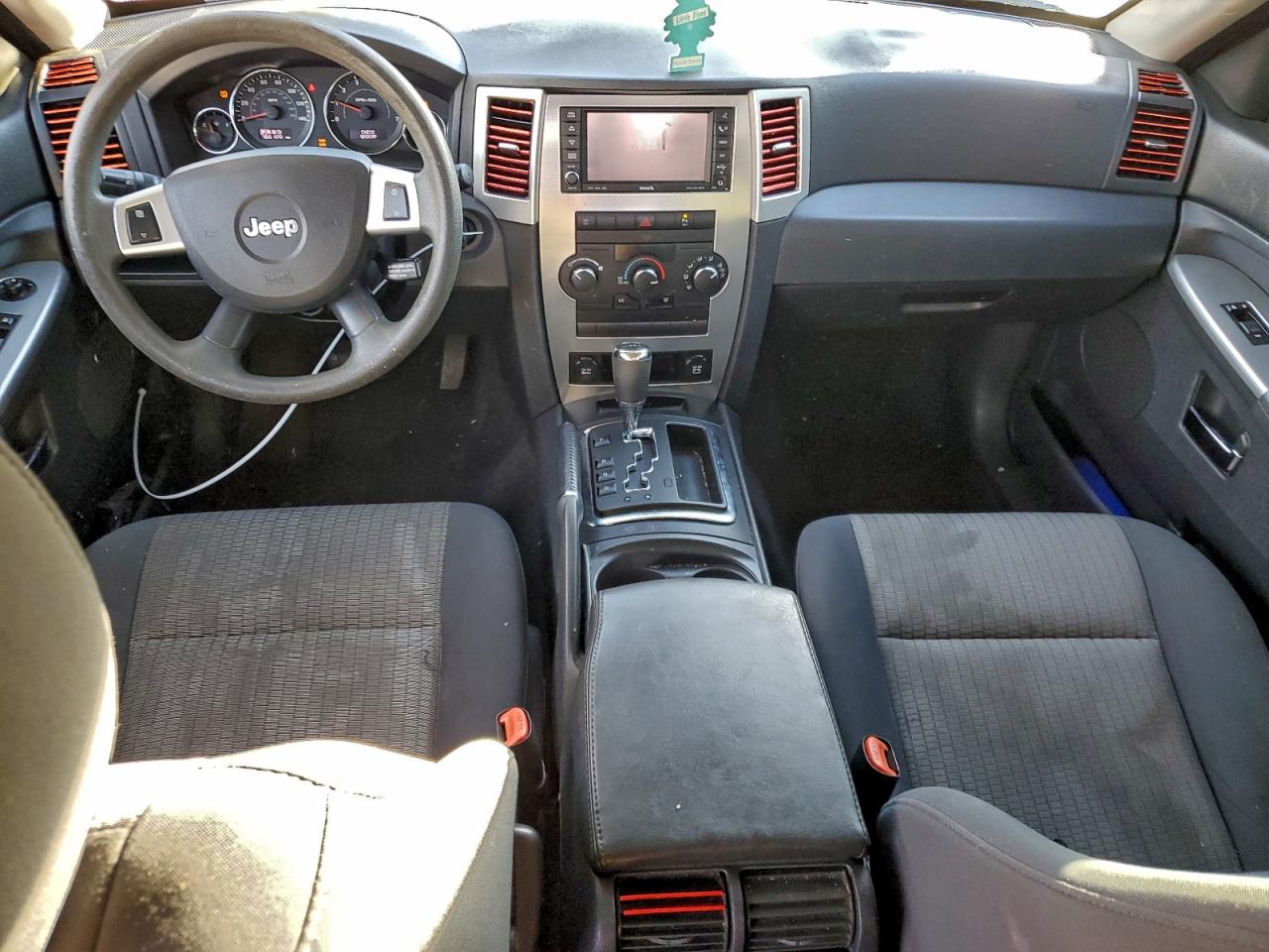 2010 JEEP GRAND CHEROKEE LAREDO photo 8