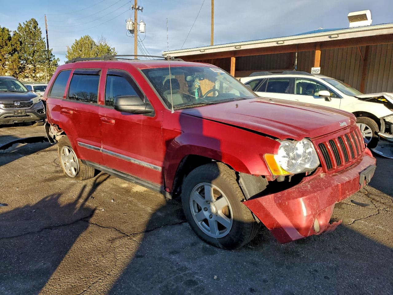 2010 JEEP GRAND CHEROKEE LAREDO photo 4