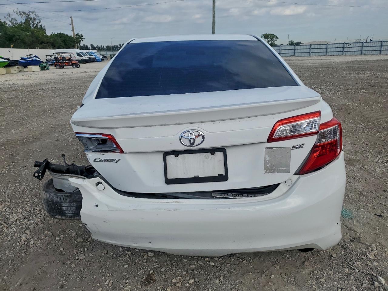 2012 TOYOTA CAMRY BASE photo 6