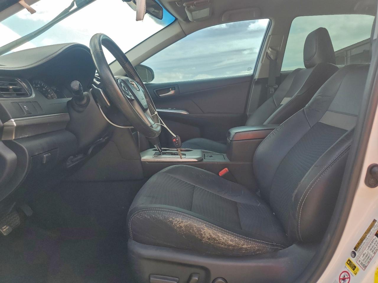 2012 TOYOTA CAMRY BASE photo 7