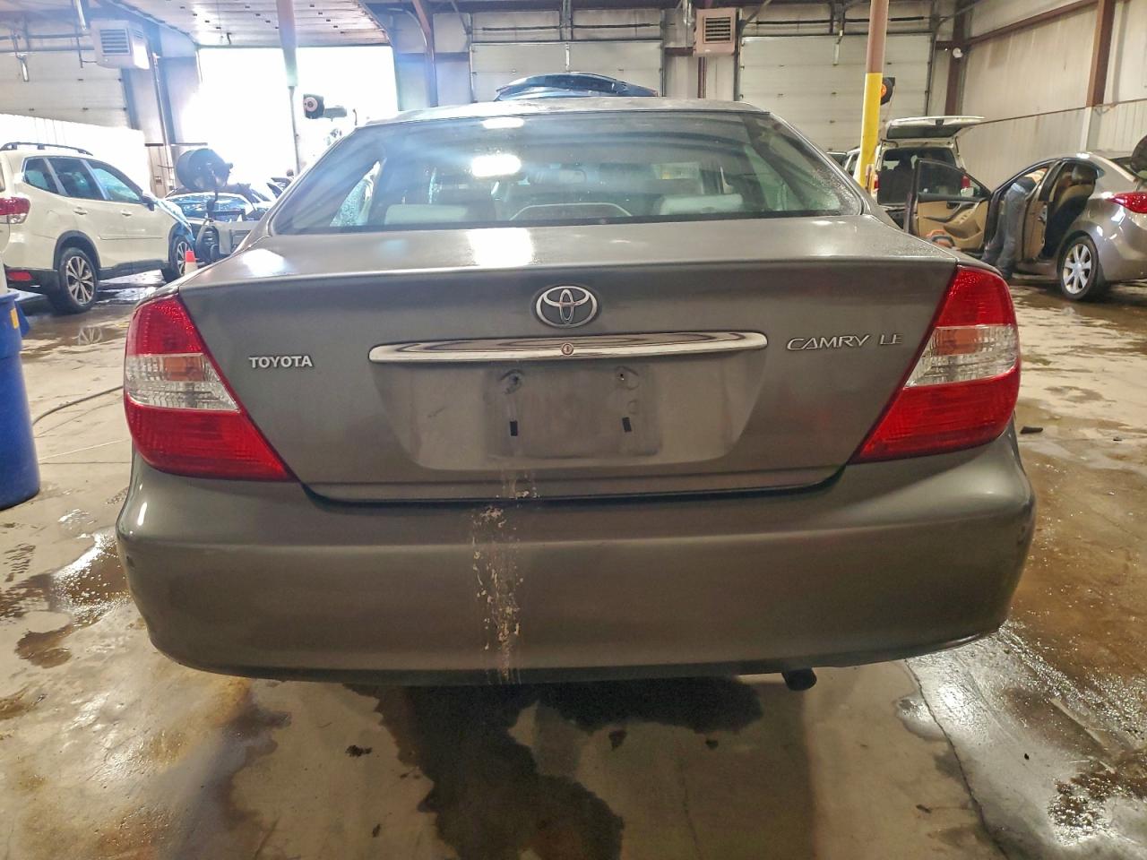 2004 TOYOTA CAMRY LE photo 6