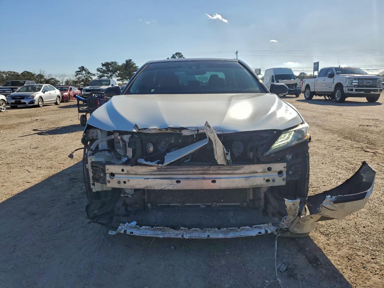 2018 TOYOTA CAMRY XSE photo 5