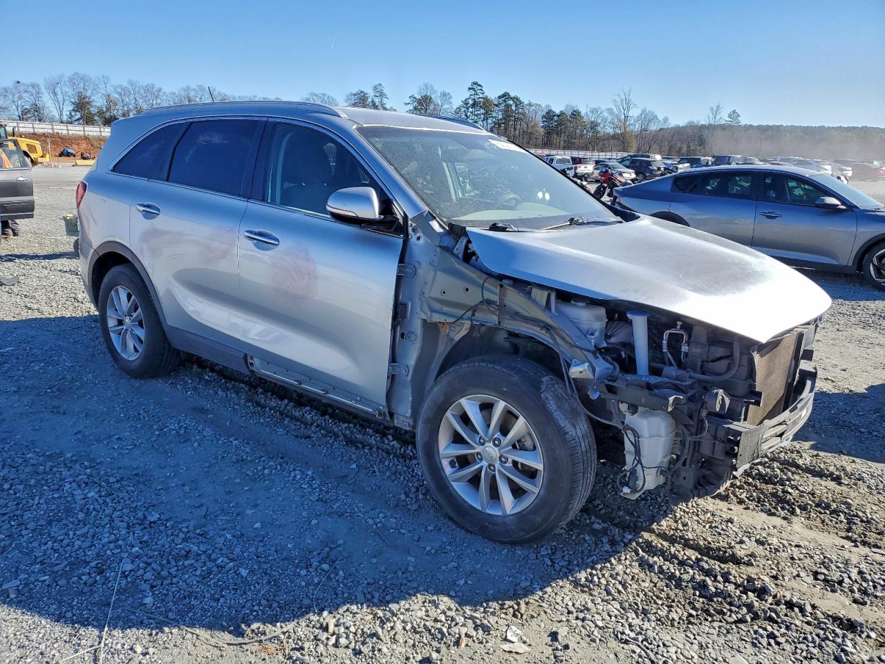 2016 KIA SORENTO LX photo 4