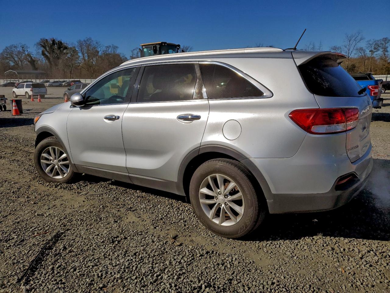 2016 KIA SORENTO LX photo 2