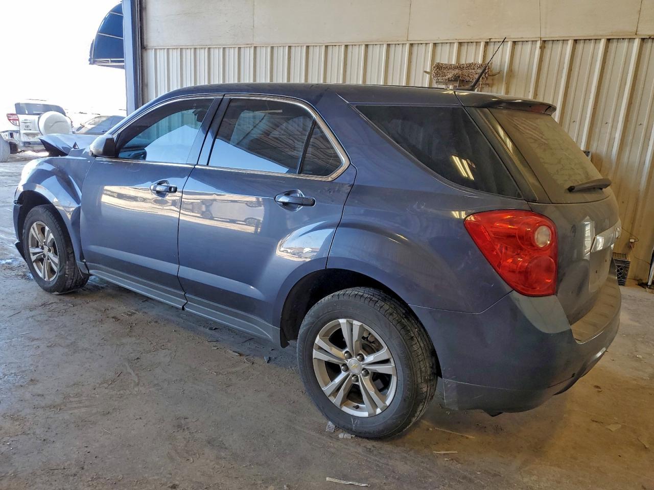 2013 CHEVROLET EQUINOX LS photo 2