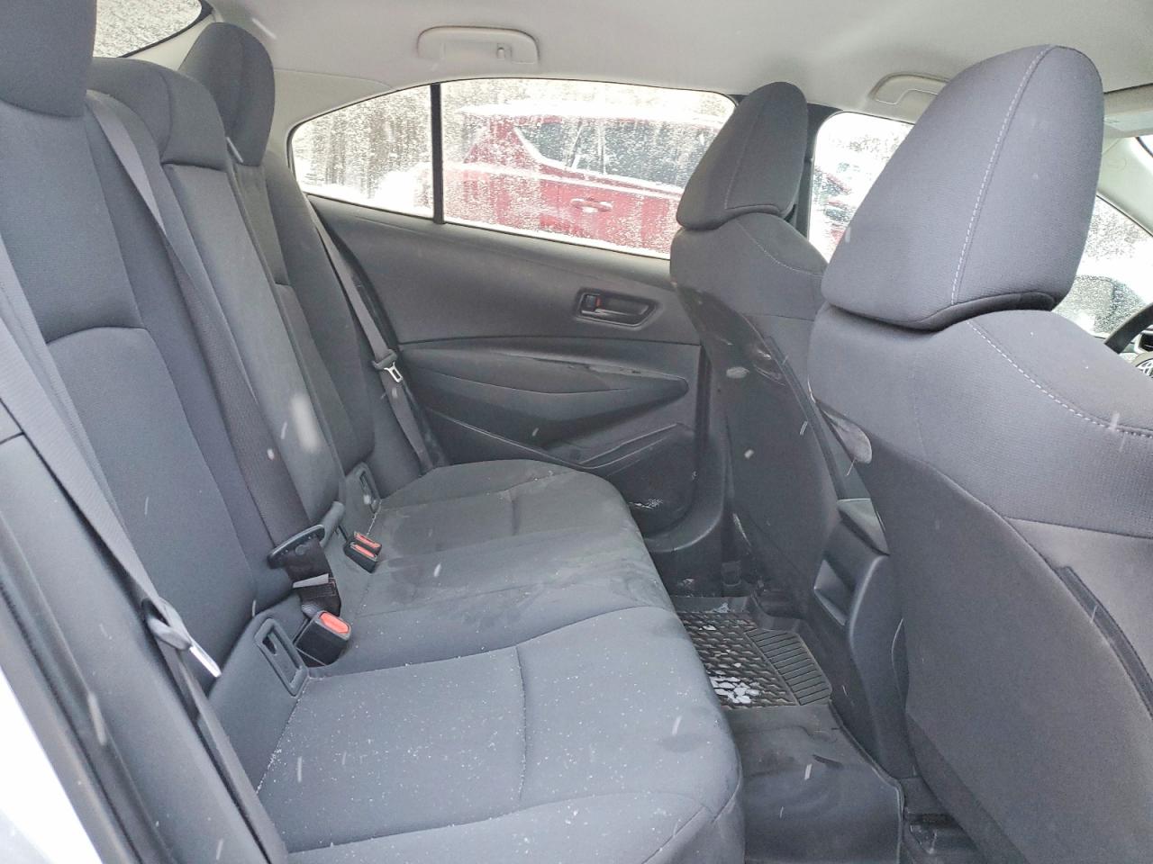 2022 TOYOTA COROLLA LE photo 10