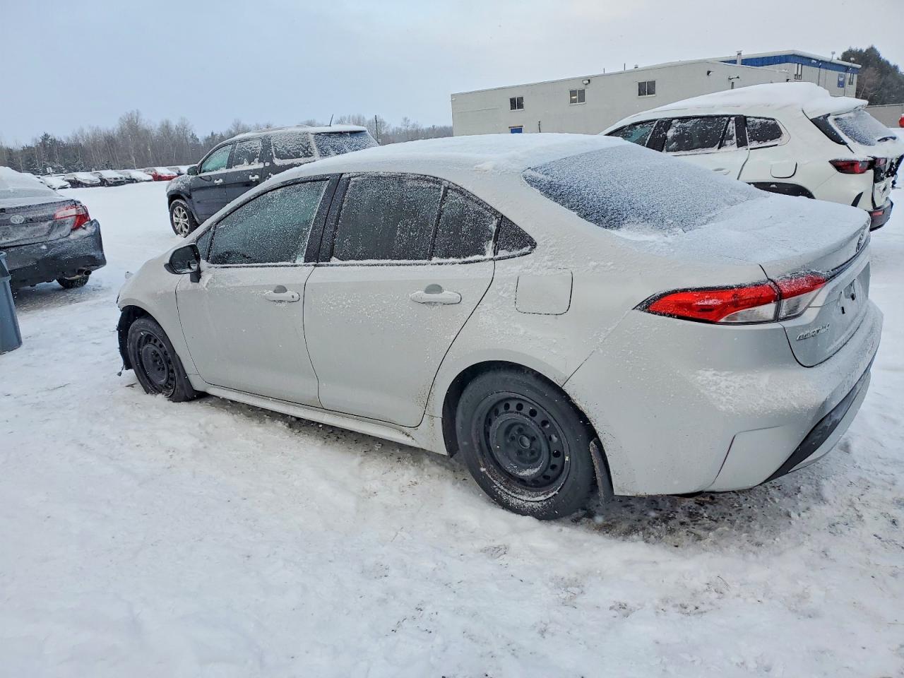 2022 TOYOTA COROLLA LE photo 2