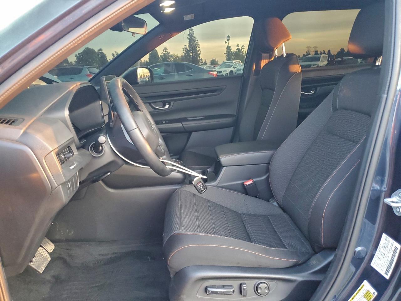 2025 HONDA CR-V SPORT photo 7