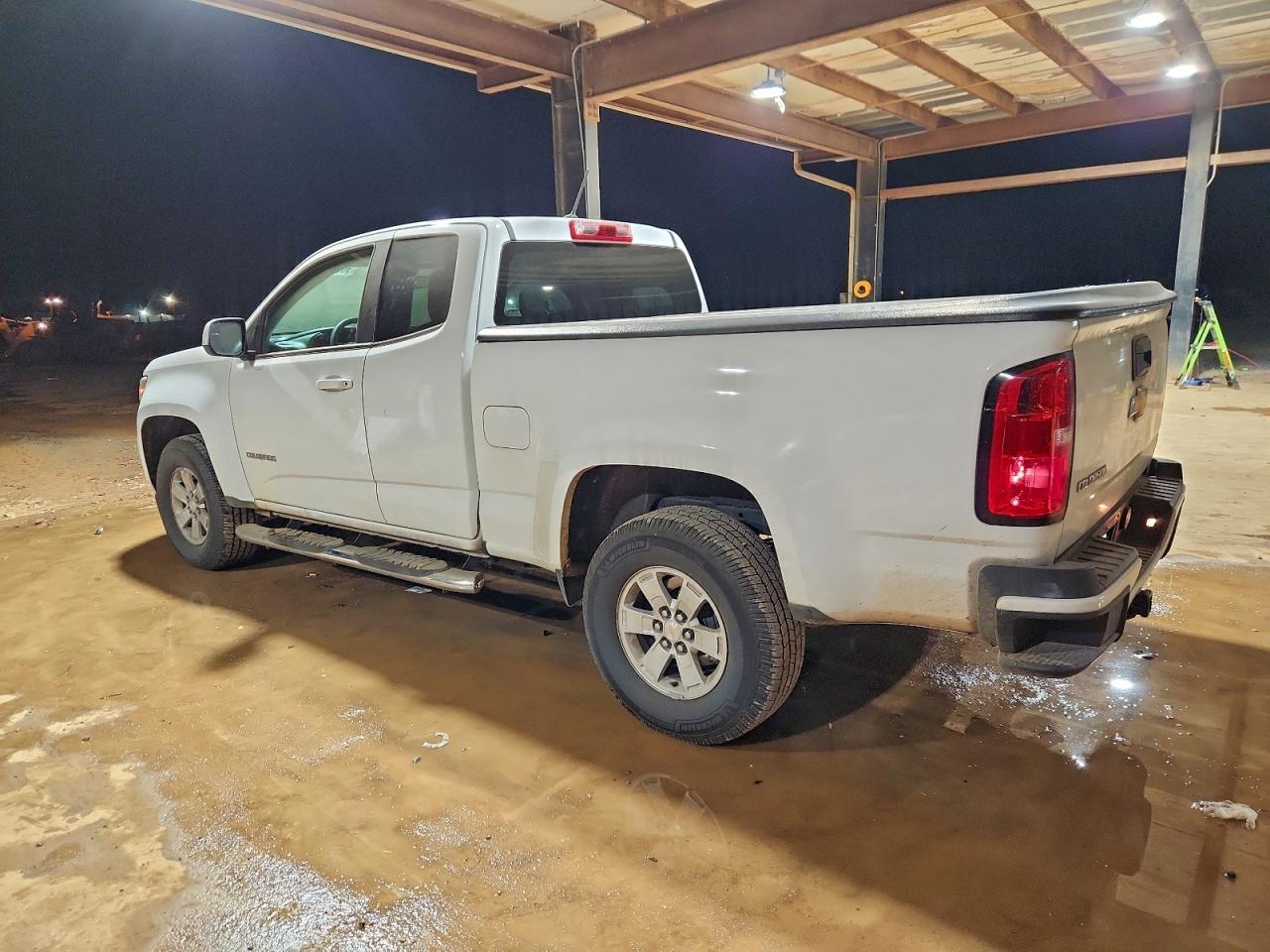 2018 CHEVROLET COLORADO photo 2
