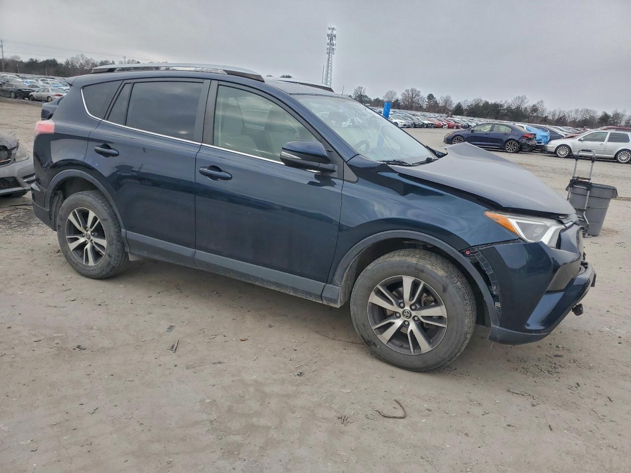 2018 TOYOTA RAV4 ADVENTURE photo 4