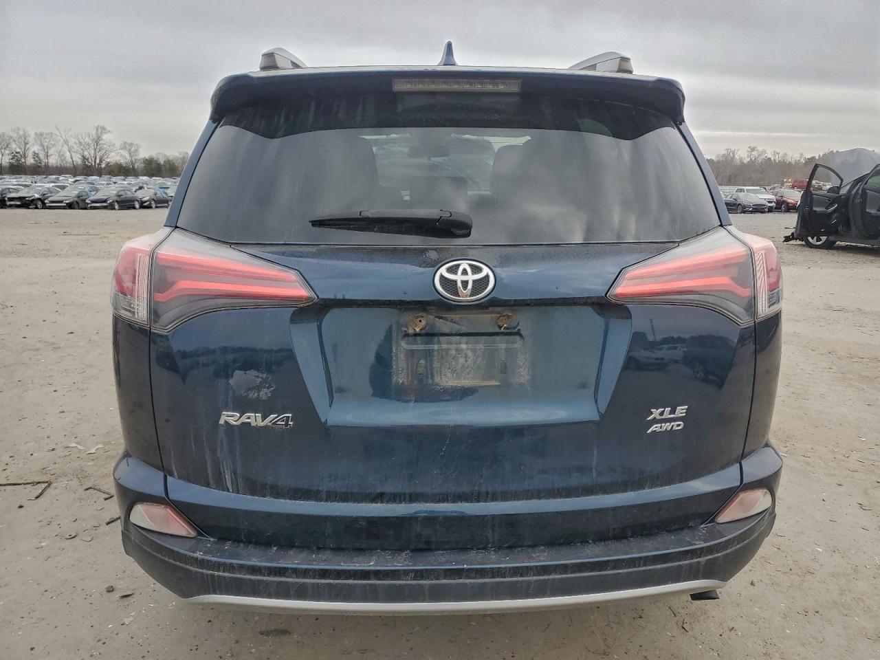 2018 TOYOTA RAV4 ADVENTURE photo 6