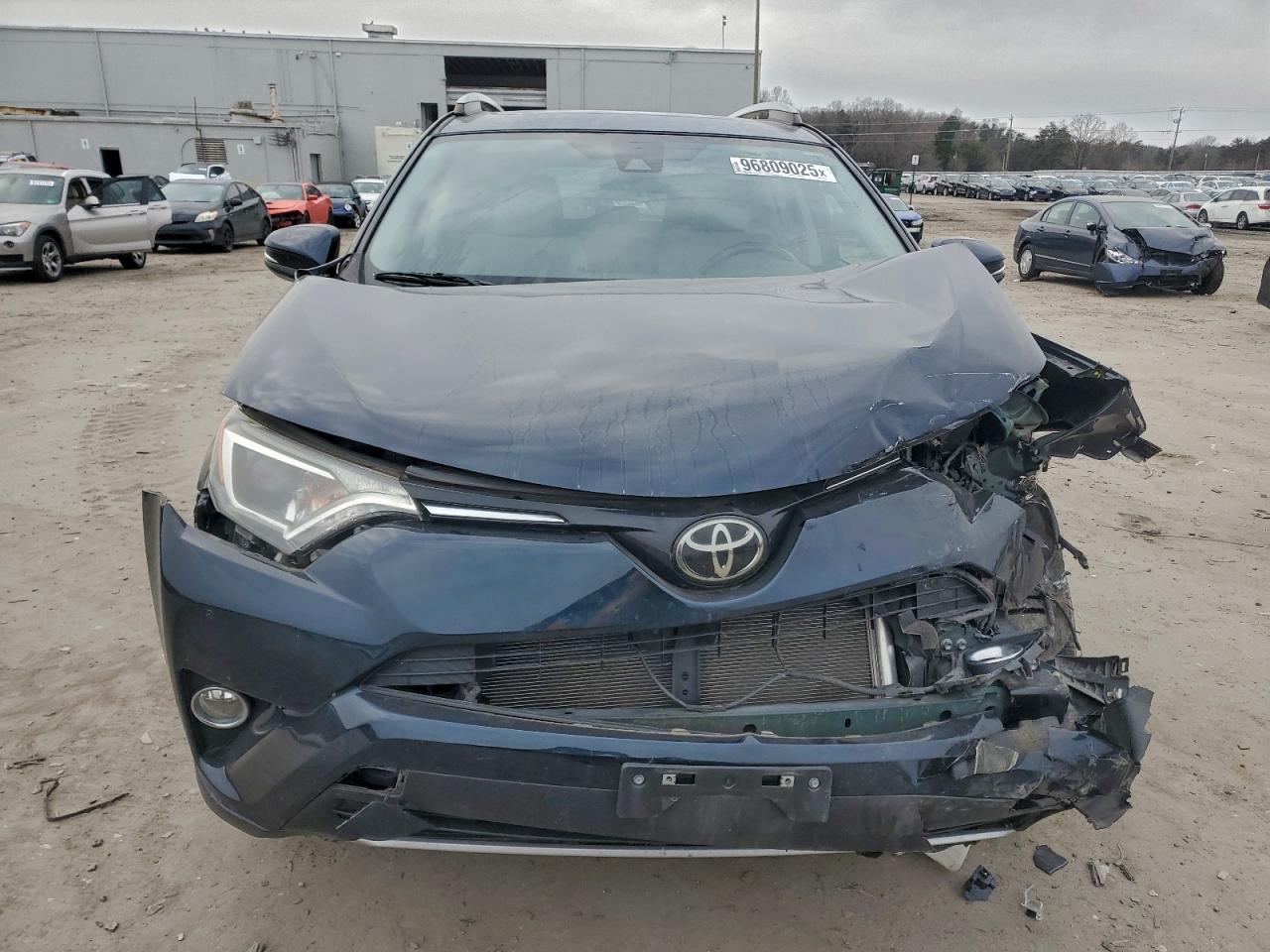 2018 TOYOTA RAV4 ADVENTURE photo 5