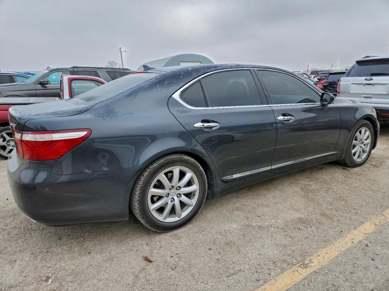 2007 LEXUS LS 460 photo 3