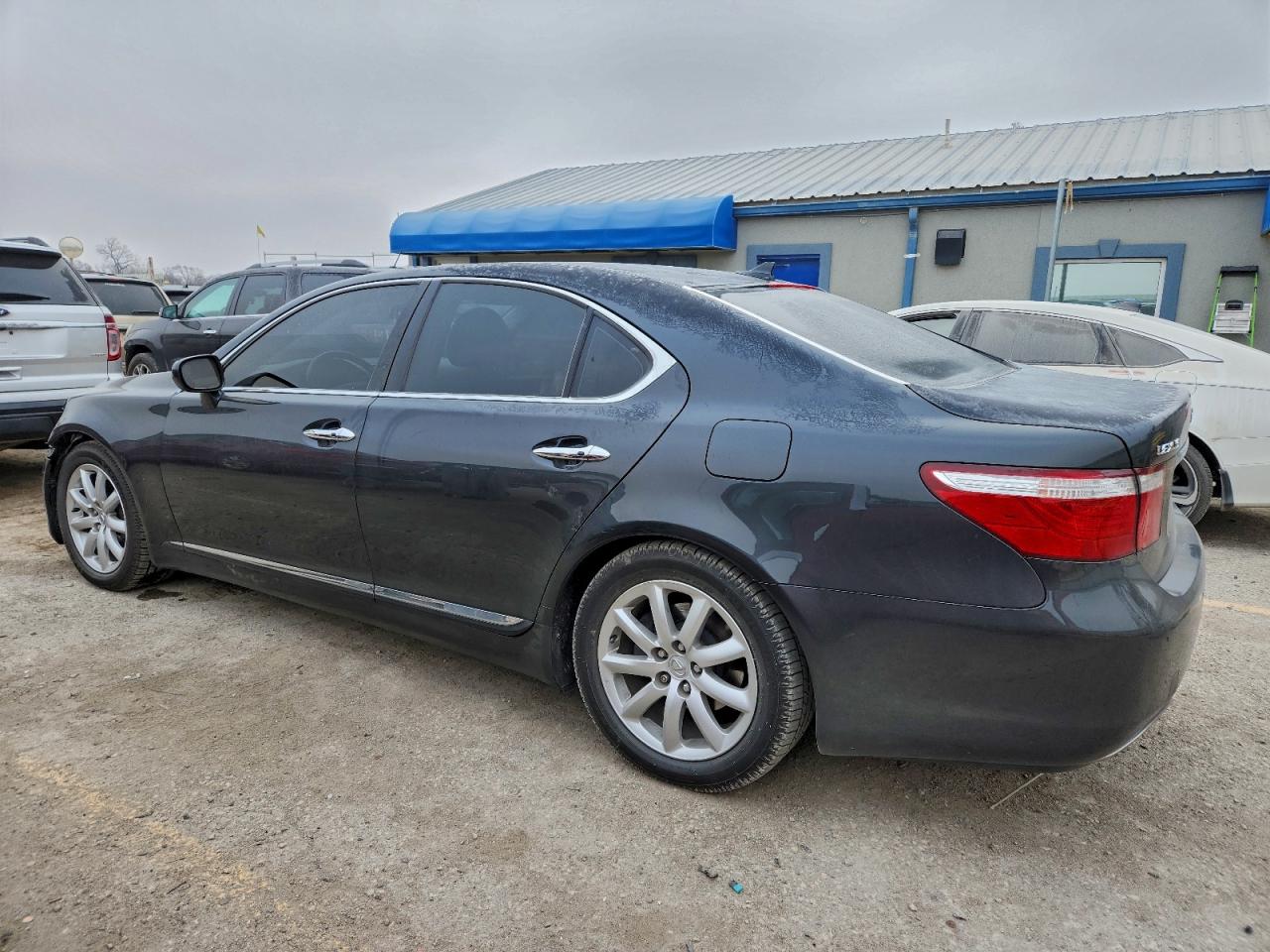 2007 LEXUS LS 460 photo 2