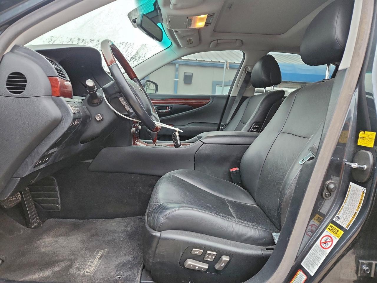 2007 LEXUS LS 460 photo 7