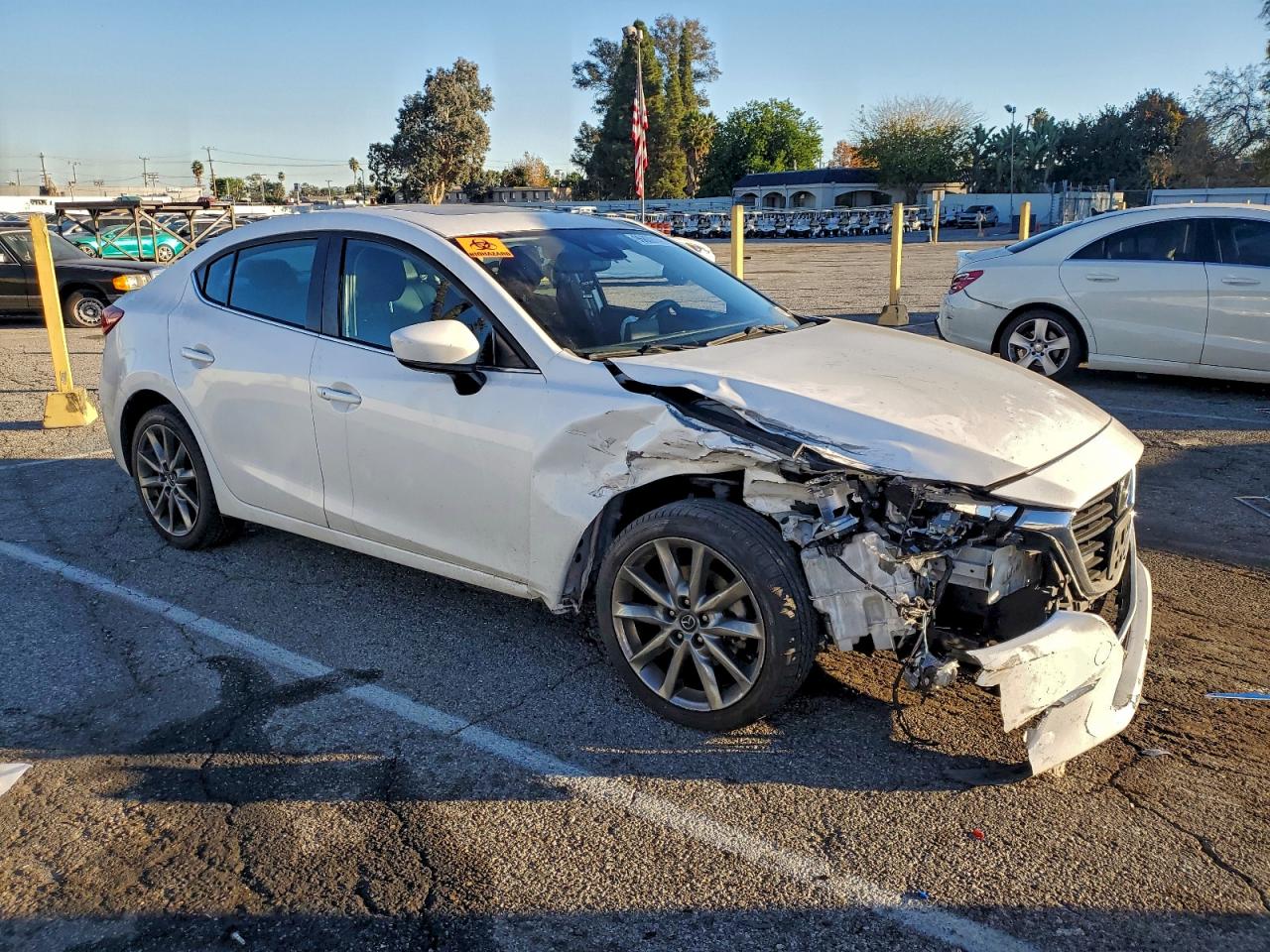 2018 MAZDA 3 GRAND TOURING photo 4