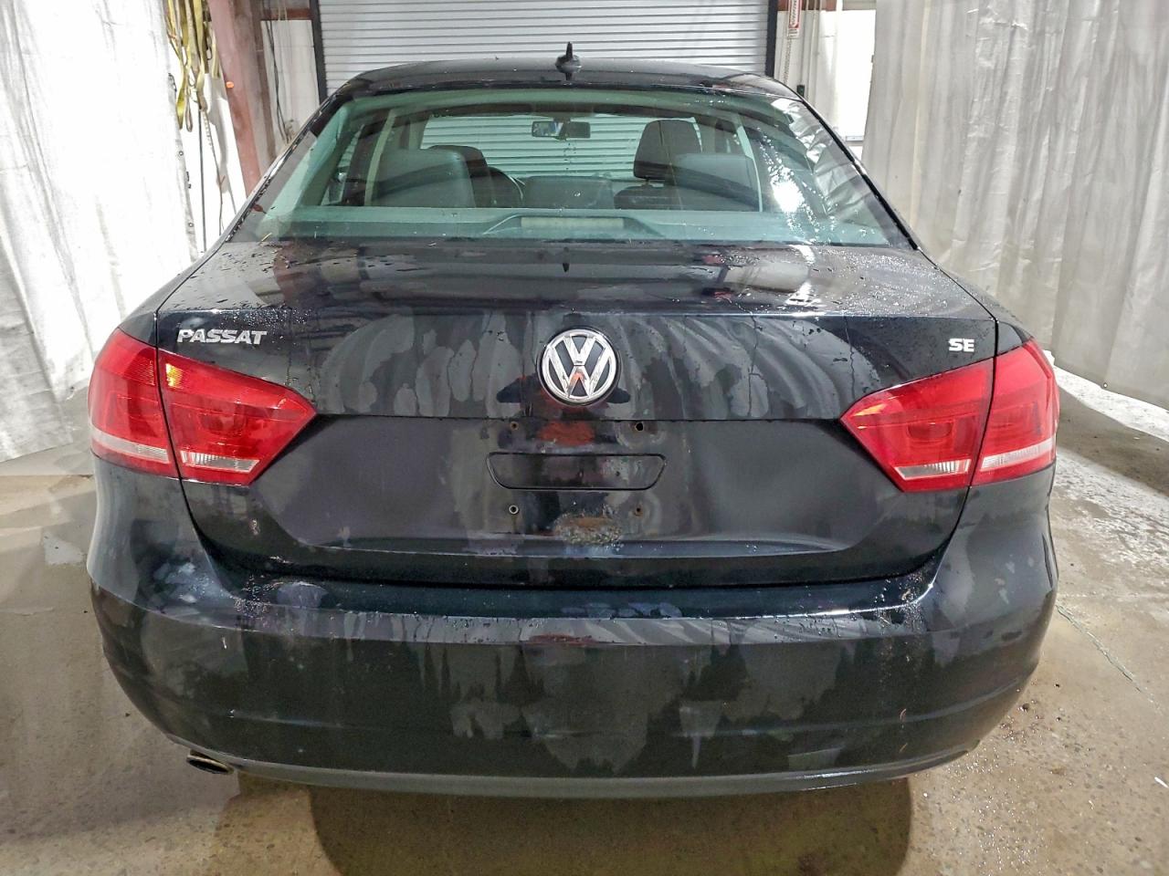 2012 VOLKSWAGEN PASSAT SE photo 6