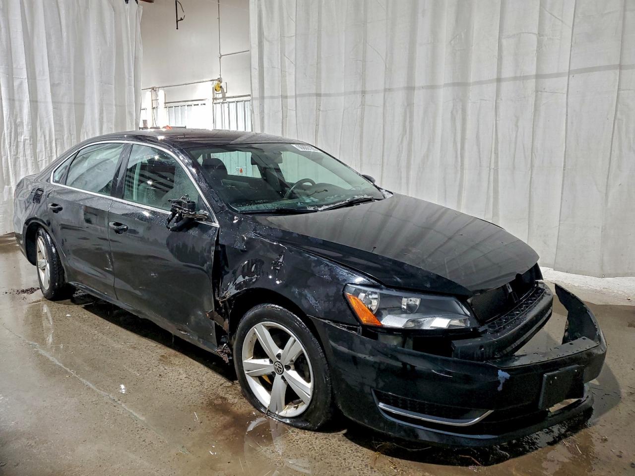 2012 VOLKSWAGEN PASSAT SE photo 4