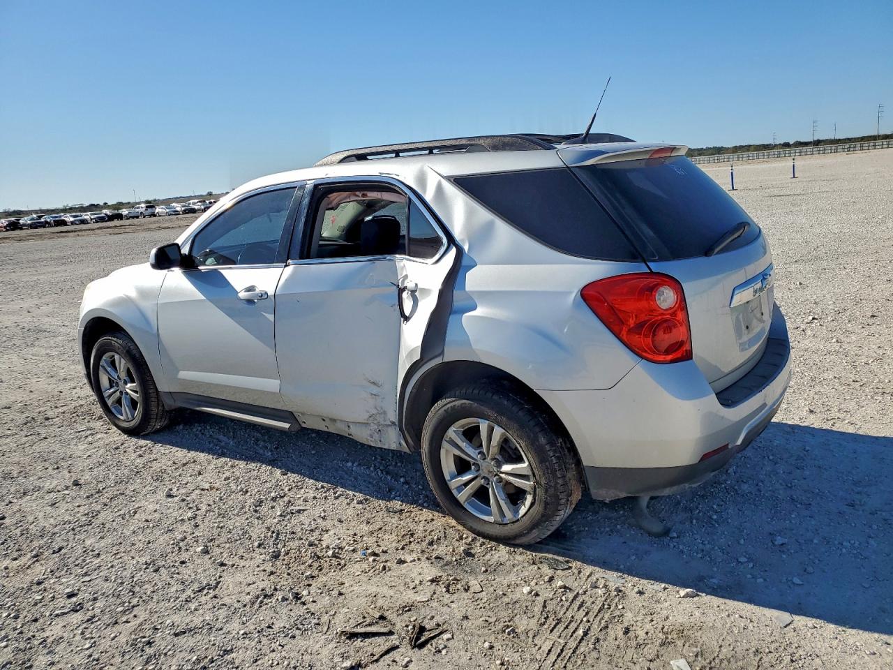 2010 CHEVROLET EQUINOX LT photo 3
