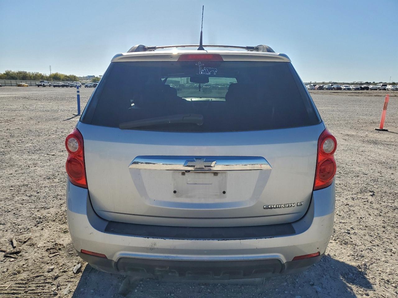 2010 CHEVROLET EQUINOX LT photo 11