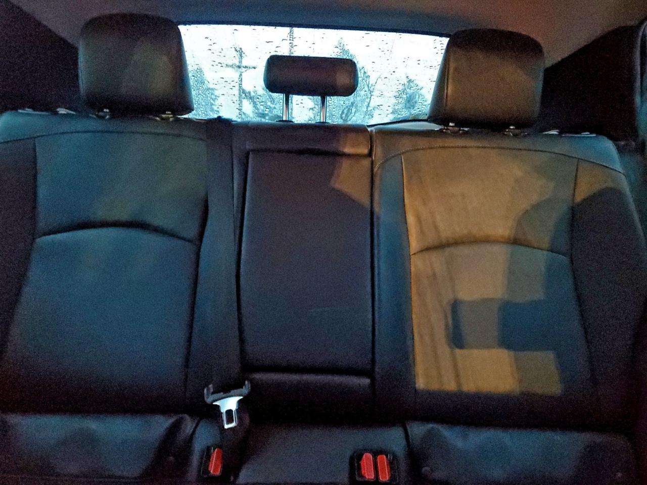 2016 TOYOTA PRIUS THREE TOURING photo 10