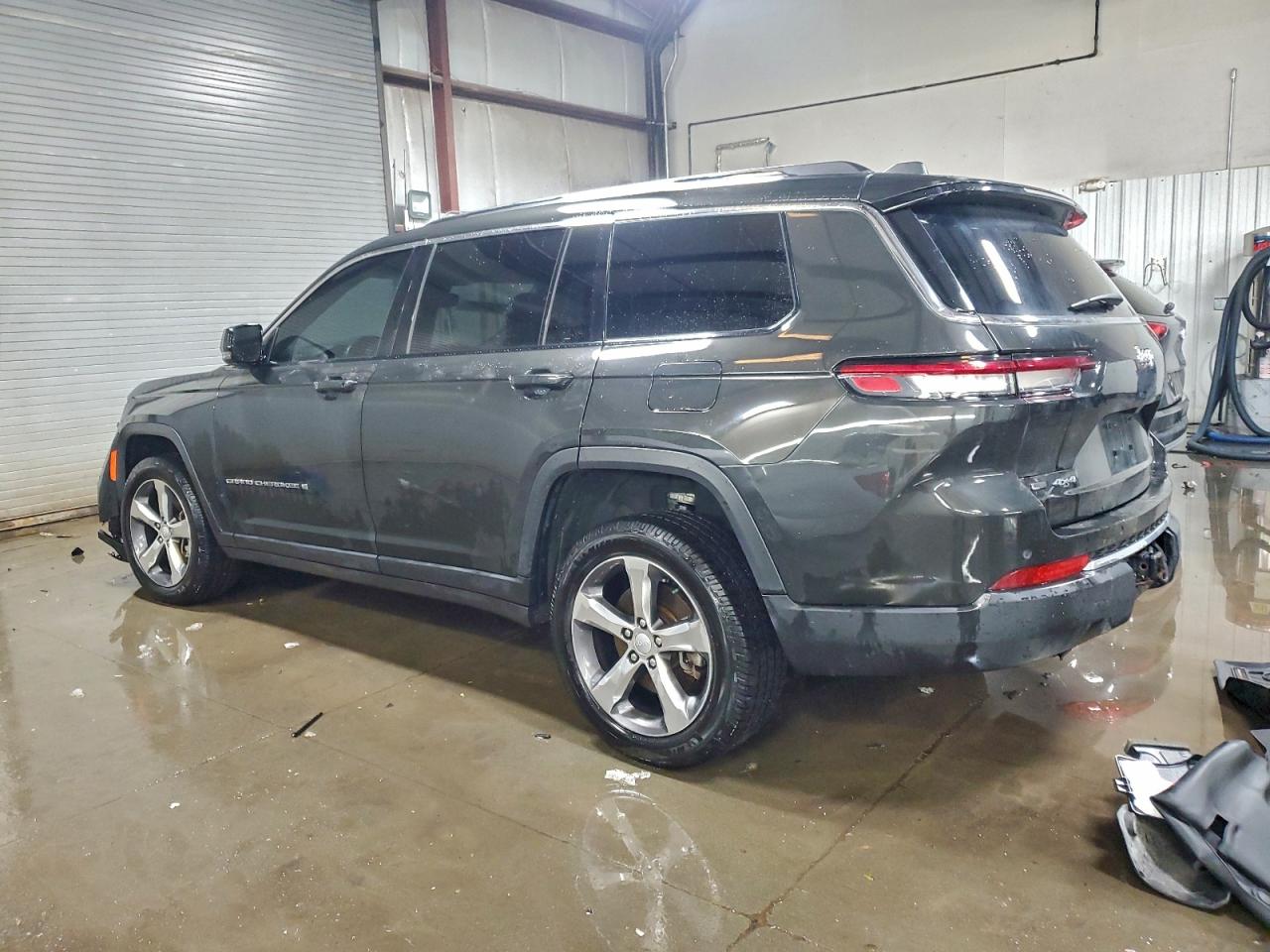 2022 JEEP GRAND CHEROKEE L LIMITED photo 2