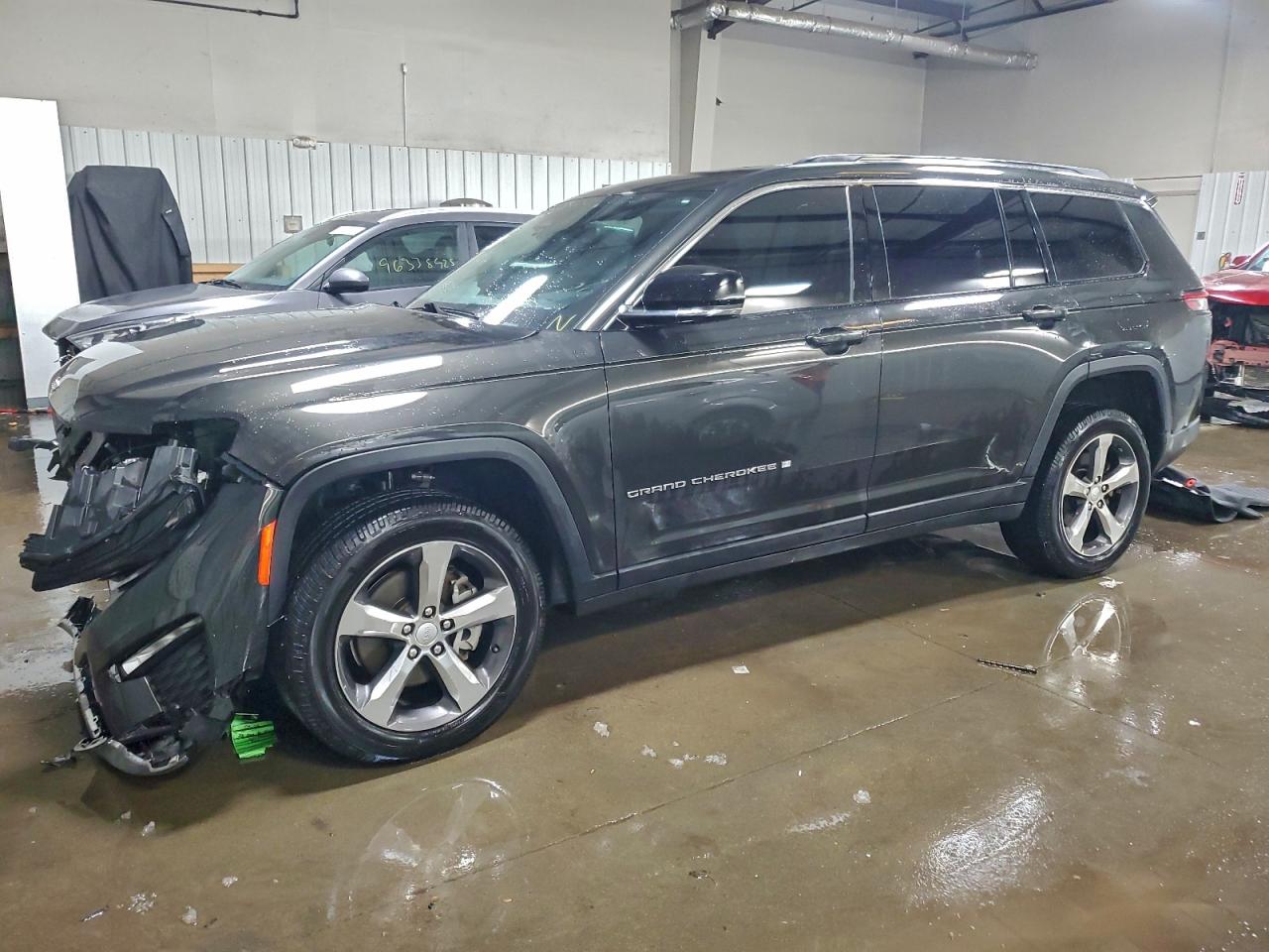 2022 JEEP GRAND CHEROKEE