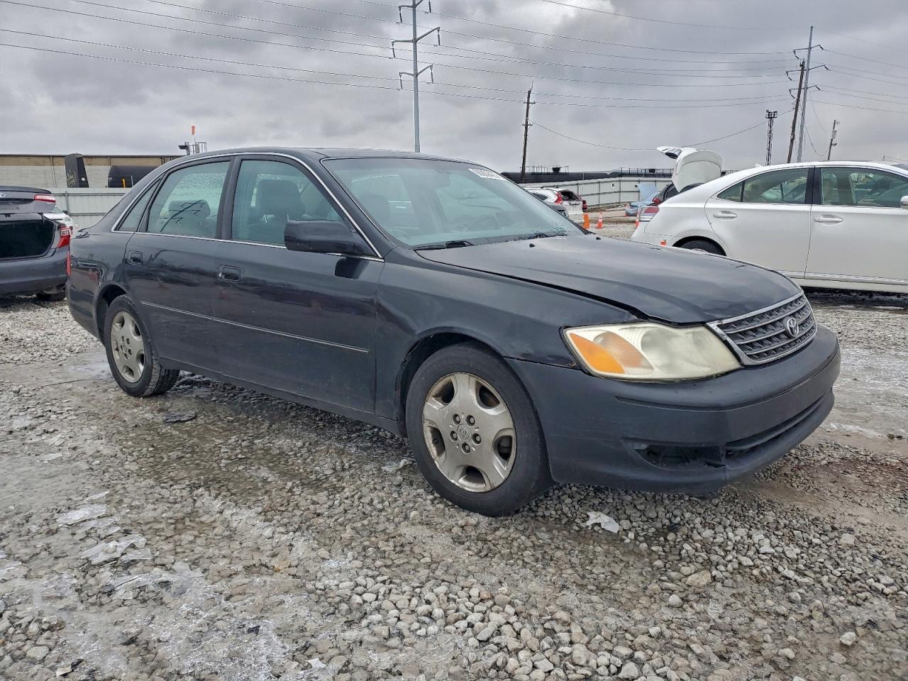 2003 TOYOTA AVALON XL photo 4