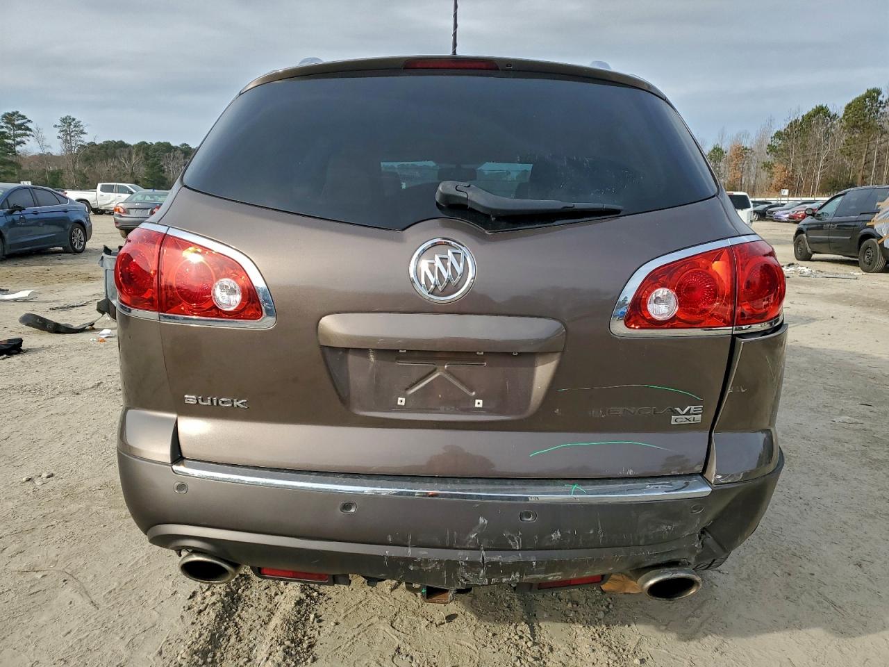 2011 BUICK ENCLAVE CXL photo 6