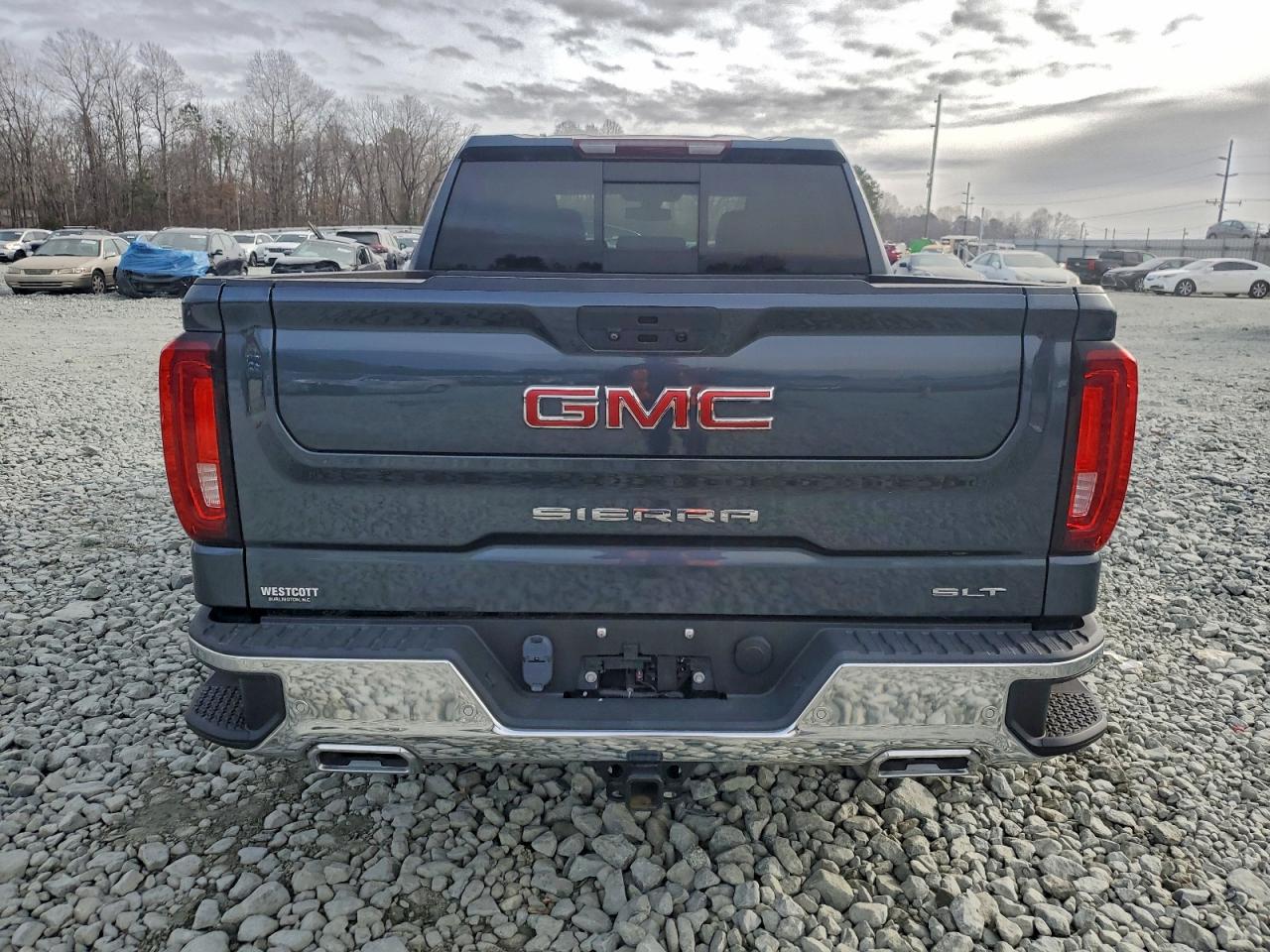 2021 GMC SIERRA K1500 SLT photo 6