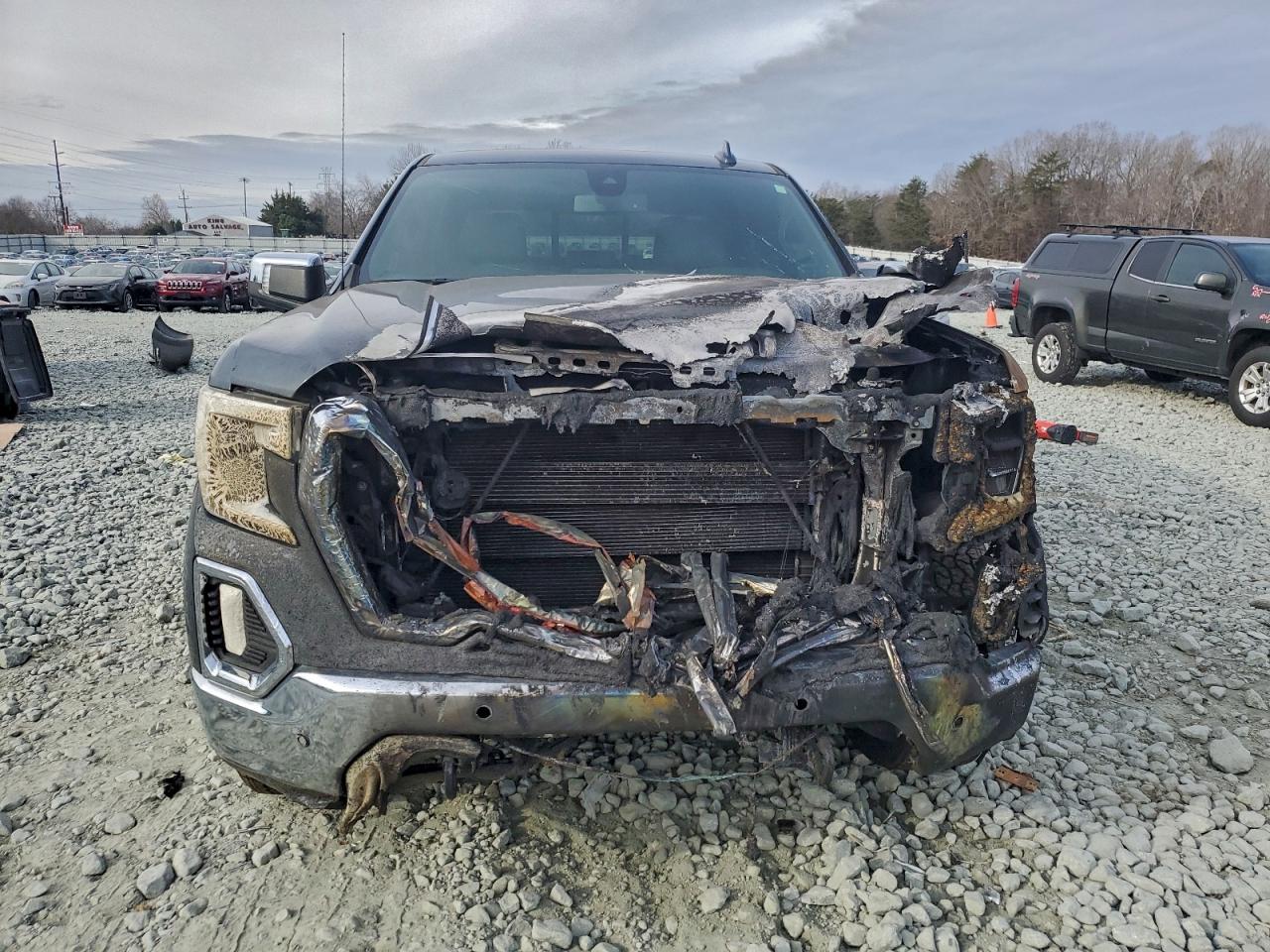2021 GMC SIERRA K1500 SLT photo 5