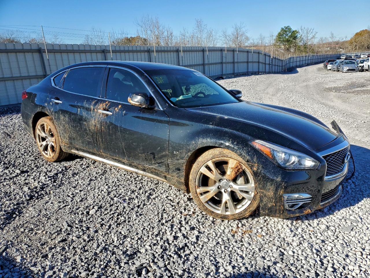 2015 INFINITI Q70L 3.7 photo 7