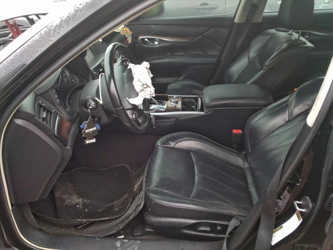 2015 INFINITI Q70L 3.7 photo 13