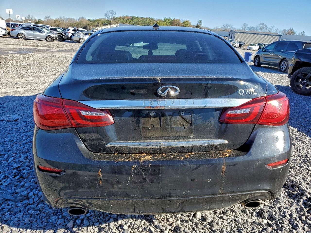 2015 INFINITI Q70L 3.7 photo 11