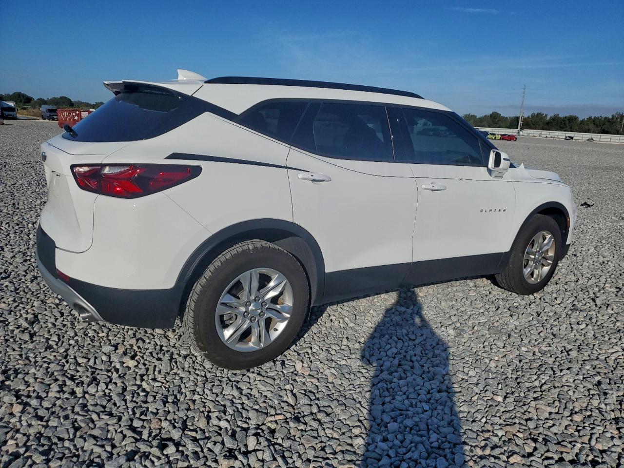 2020 CHEVROLET BLAZER 2LT photo 3