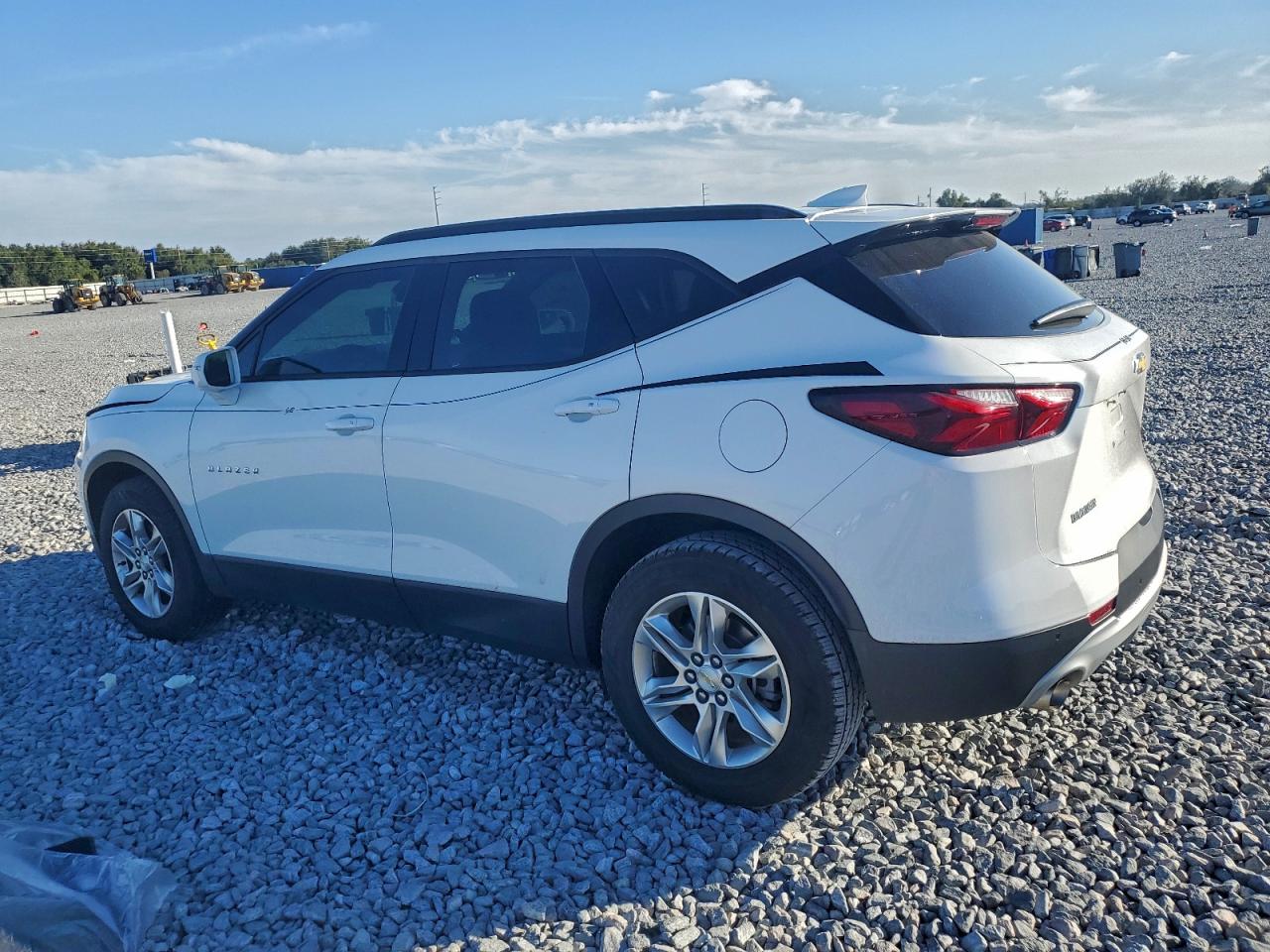 2020 CHEVROLET BLAZER 2LT photo 2
