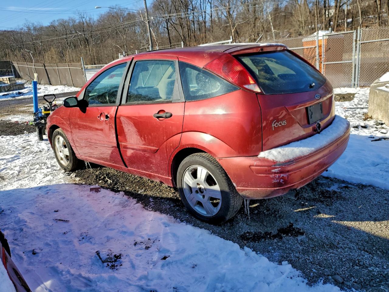 2004 FORD FOCUS ZX5 photo 2