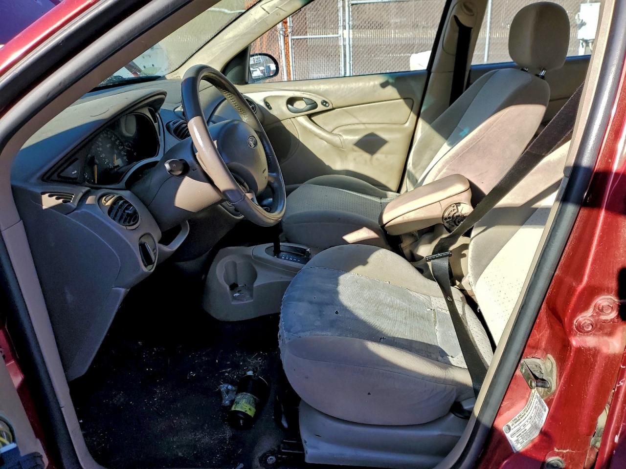 2004 FORD FOCUS ZX5 photo 7