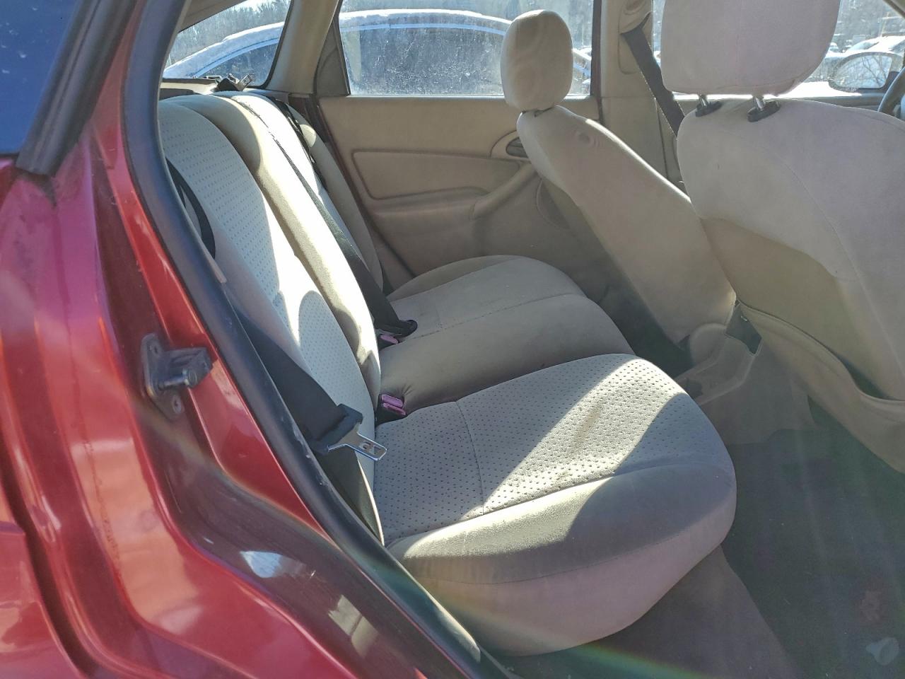 2004 FORD FOCUS ZX5 photo 10
