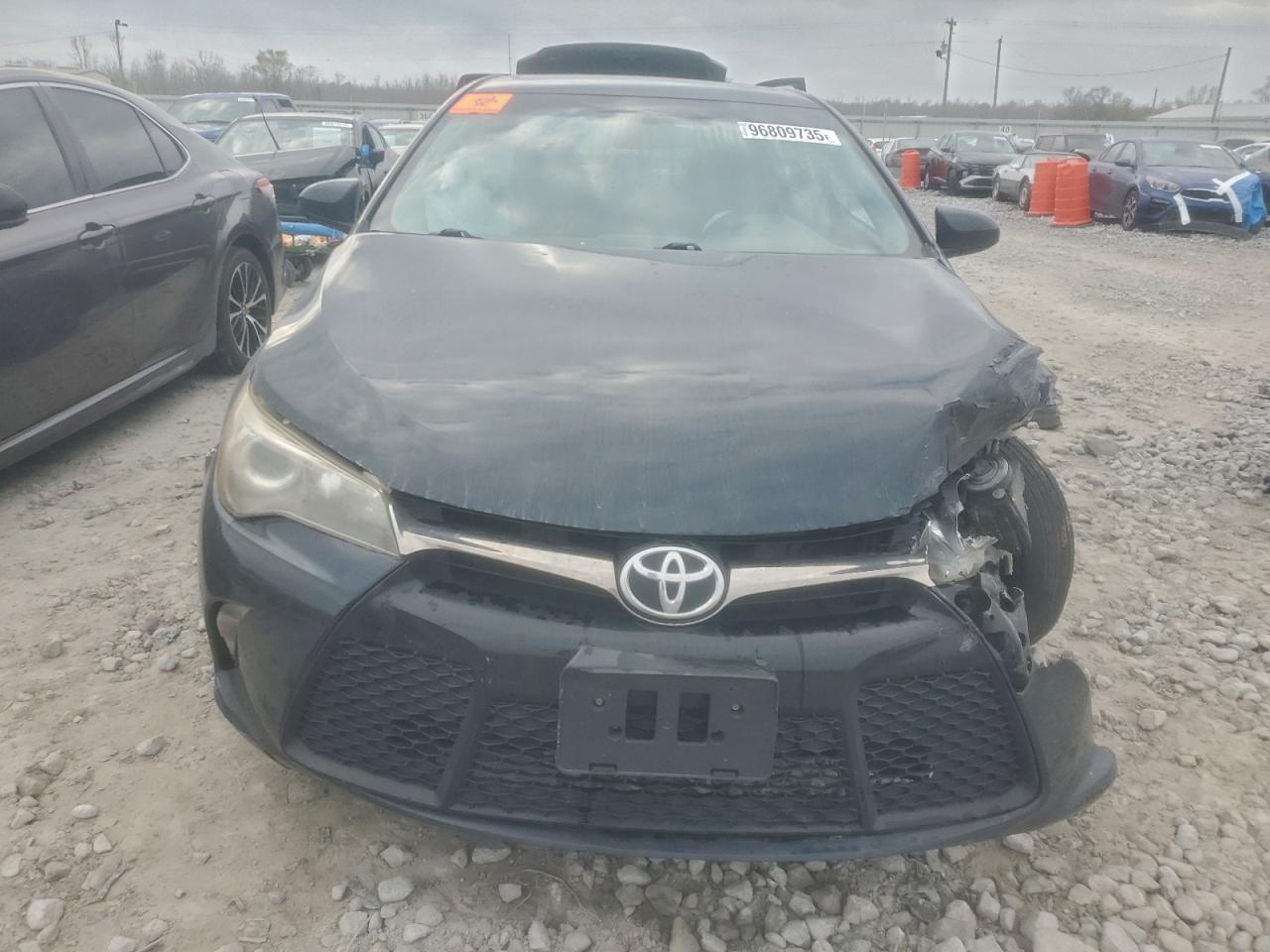 2016 TOYOTA CAMRY LE photo 5
