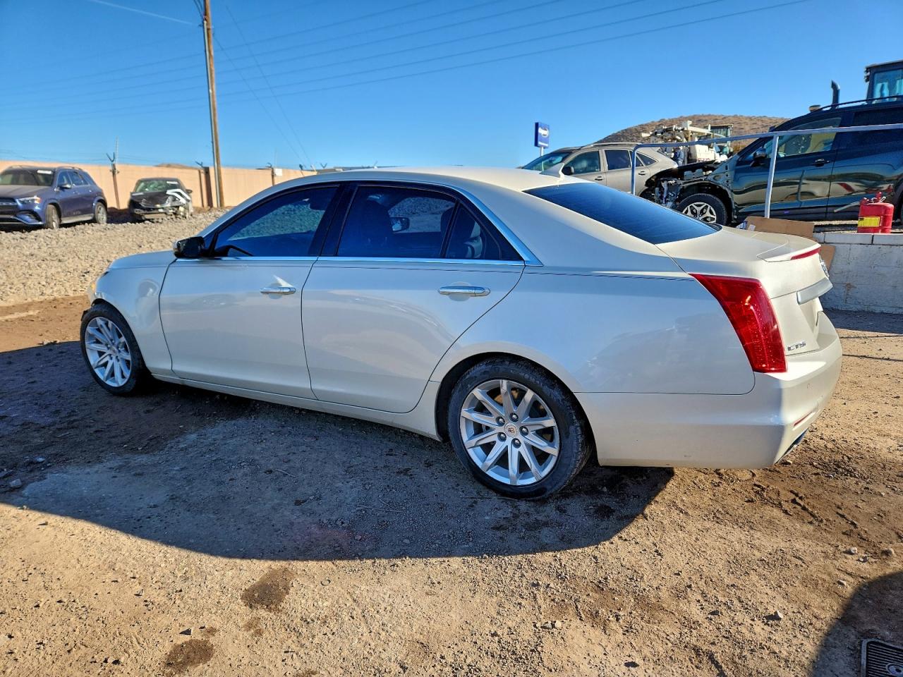 2014 CADILLAC CTS photo 2