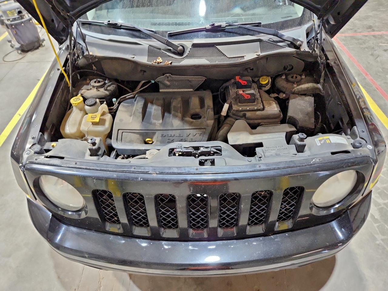 2014 JEEP PATRIOT LATITUDE photo 12
