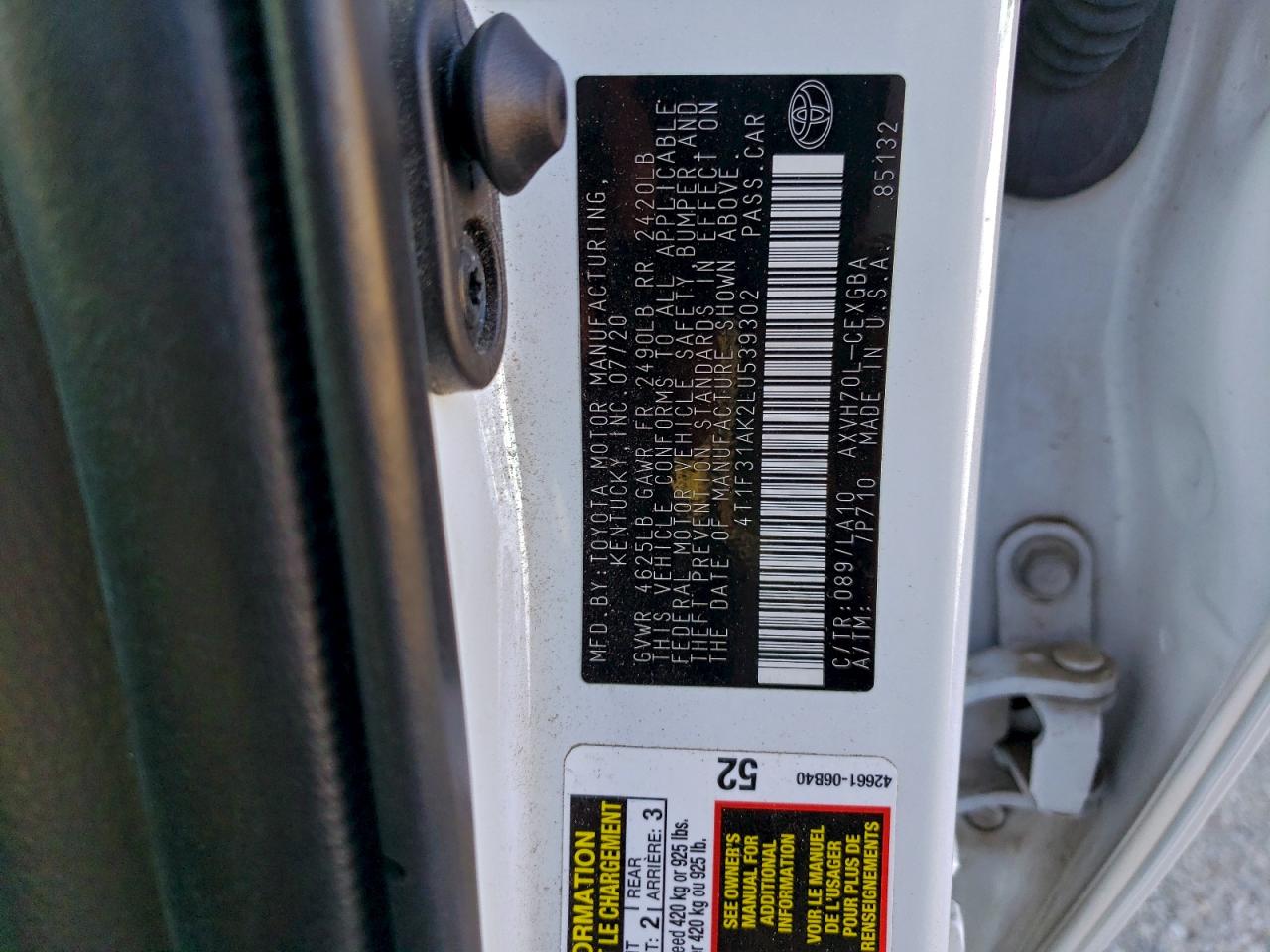 2020 TOYOTA CAMRY XLE photo 12