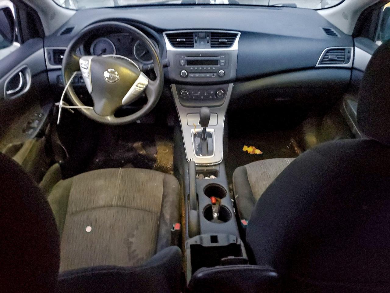 2014 NISSAN SENTRA S photo 8