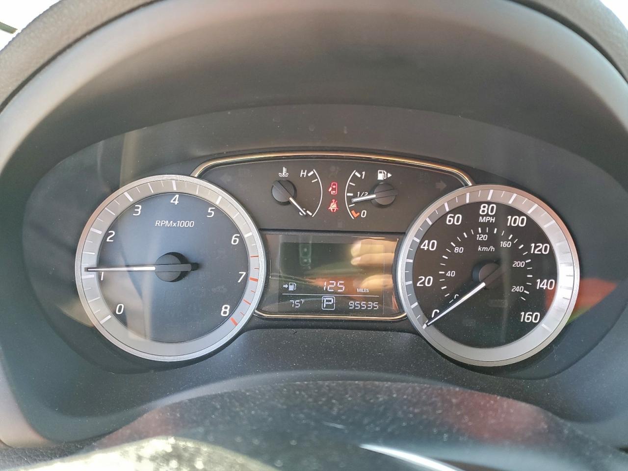2015 NISSAN SENTRA S photo 9